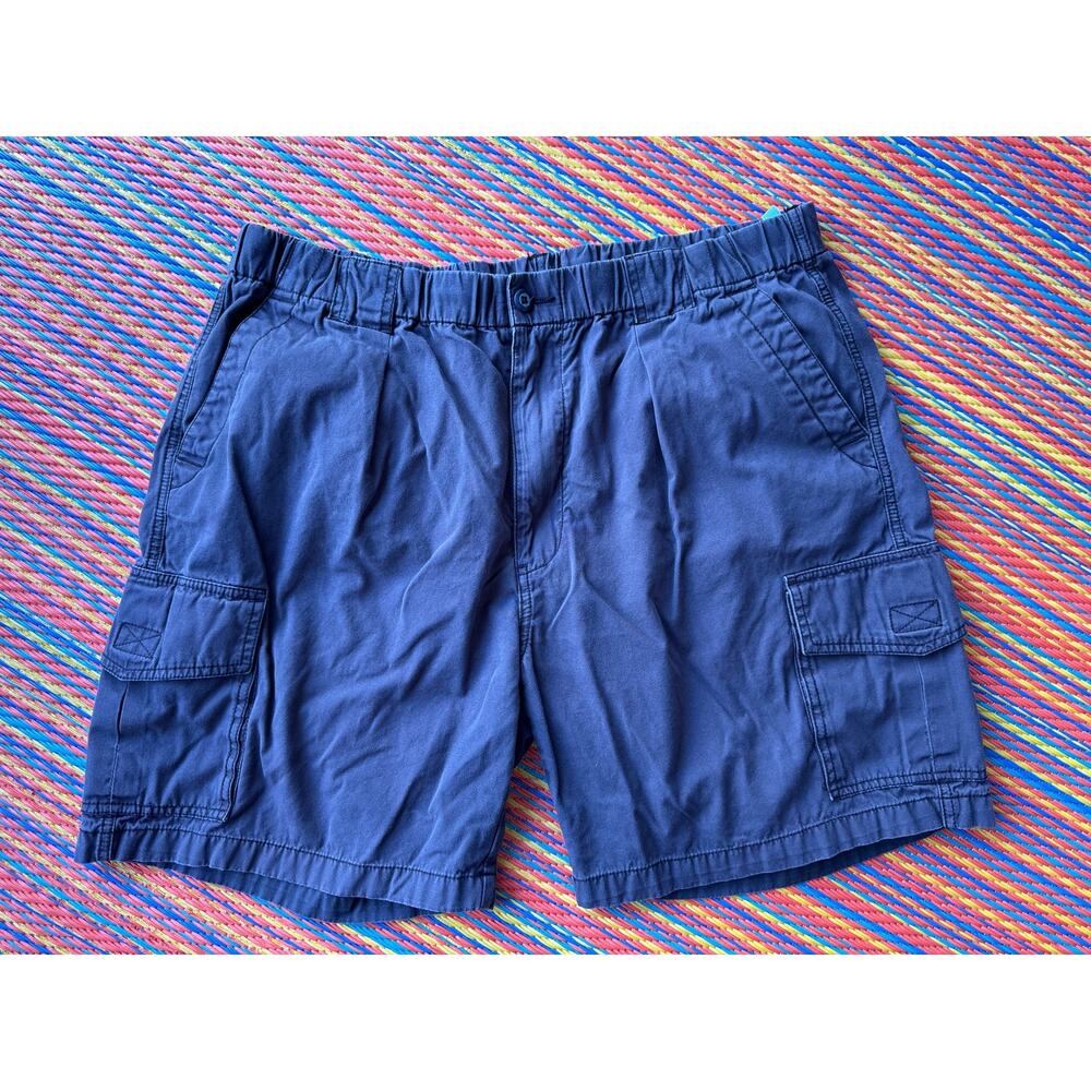 Tommy Bahama Men's Cargo Shorts, XL, 7.5″ Inseam, Dark Gray